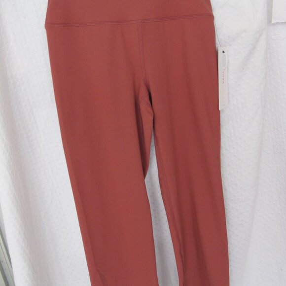 NWT - Yogalicious Capri Length Yoga Pants - Picture 2 of 14